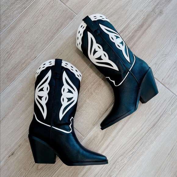 Billini western  boot - size 8 - Picture 2 of 2